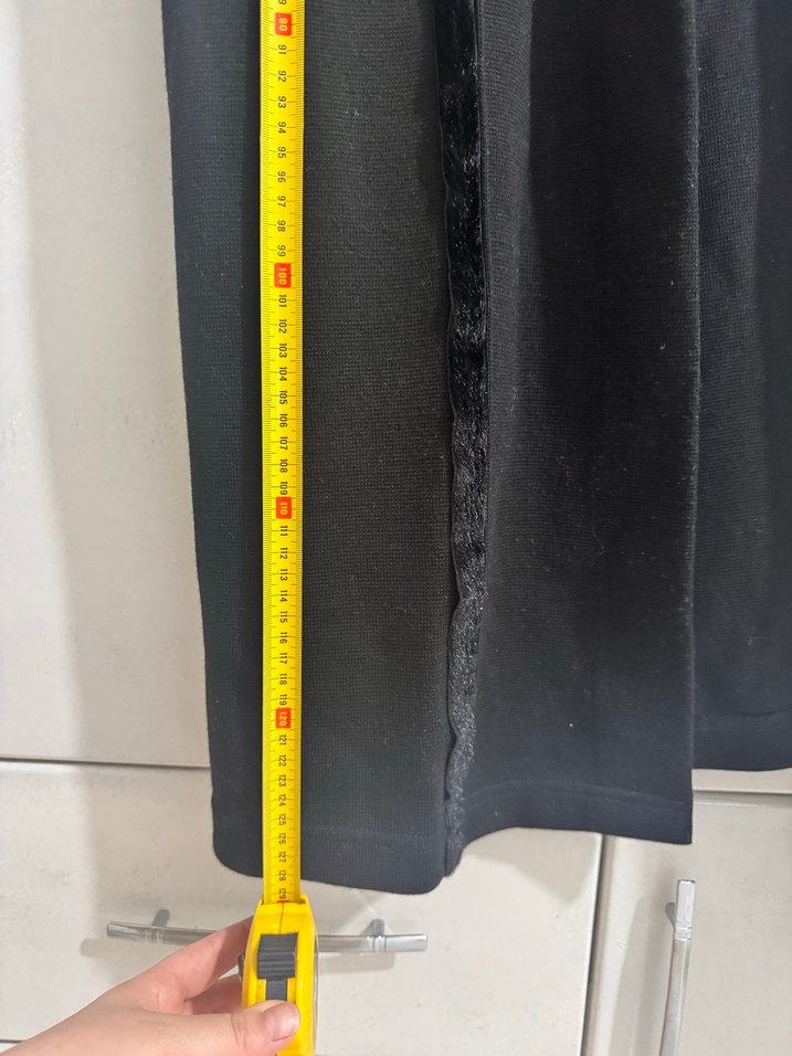 Siyah Uzun Kadın Kaban, Kürklü Detaylı - Görsel 5