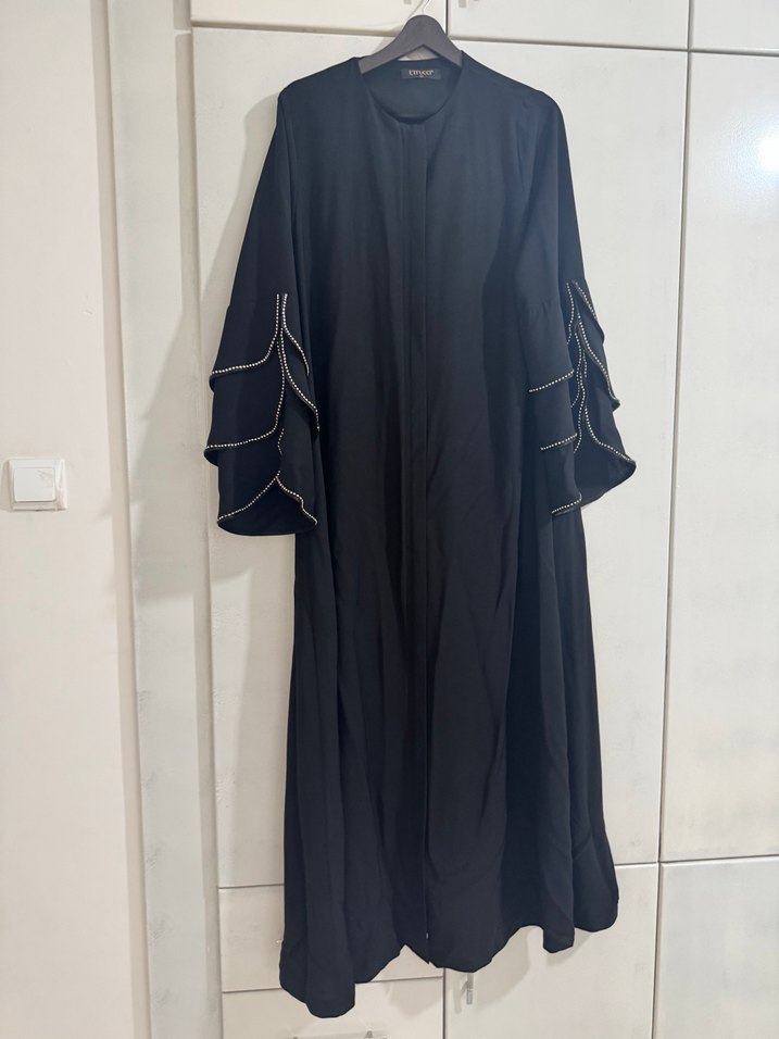 Uzun Siyah Kadın ferace - Görsel 2