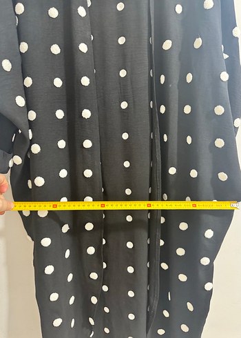 Uzun Kollu Düğmeli Siyah Puantiyeli Kimono - Görsel 3