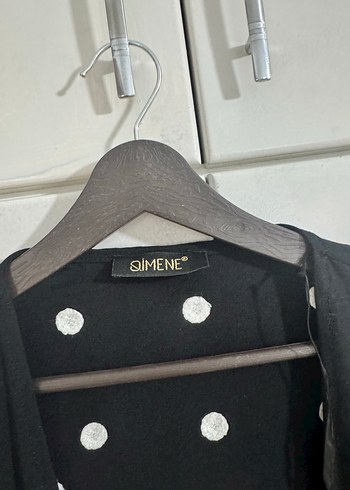 Uzun Kollu Düğmeli Siyah Puantiyeli Kimono - Görsel 2