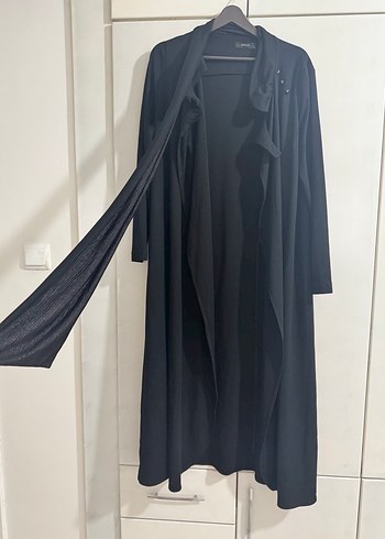 Drapeli Siyah Uzun Kadın Kaban - Görsel 3