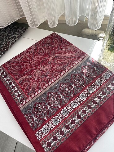 Etnik desen - bordo