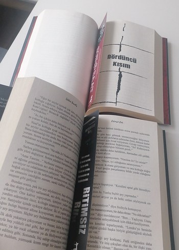 Son Saat ve Ritimsiz Ruh Roman Seti - Görsel 2