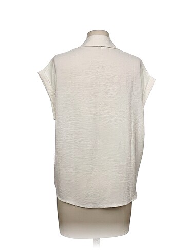 40 Beden Batik Bluz %70 İndirimli.