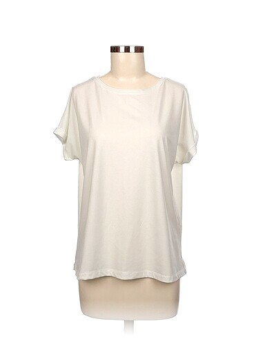 Batik T-shirt %70 İndirimli.