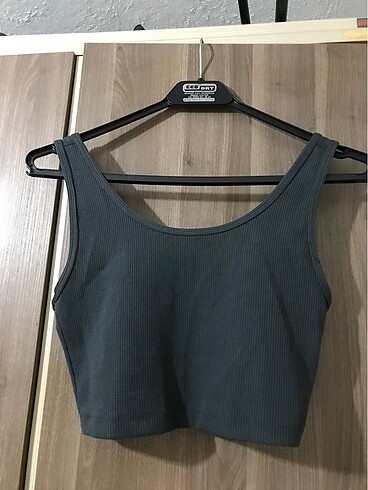 Defacto fit crop