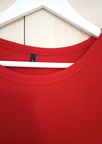 Kırmızı Mini Crop Top, Bisiklet Yaka, Kısa Kollu - Görsel 3