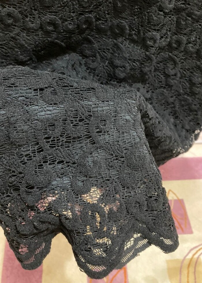 Selen marka dantel detaylı siyah elbise - Görsel 3