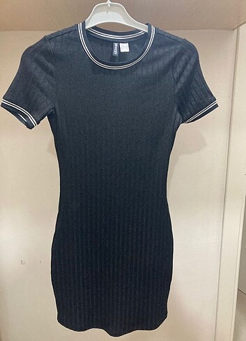 H&M Elbise
