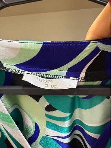 Desenli elbise - Görsel 6