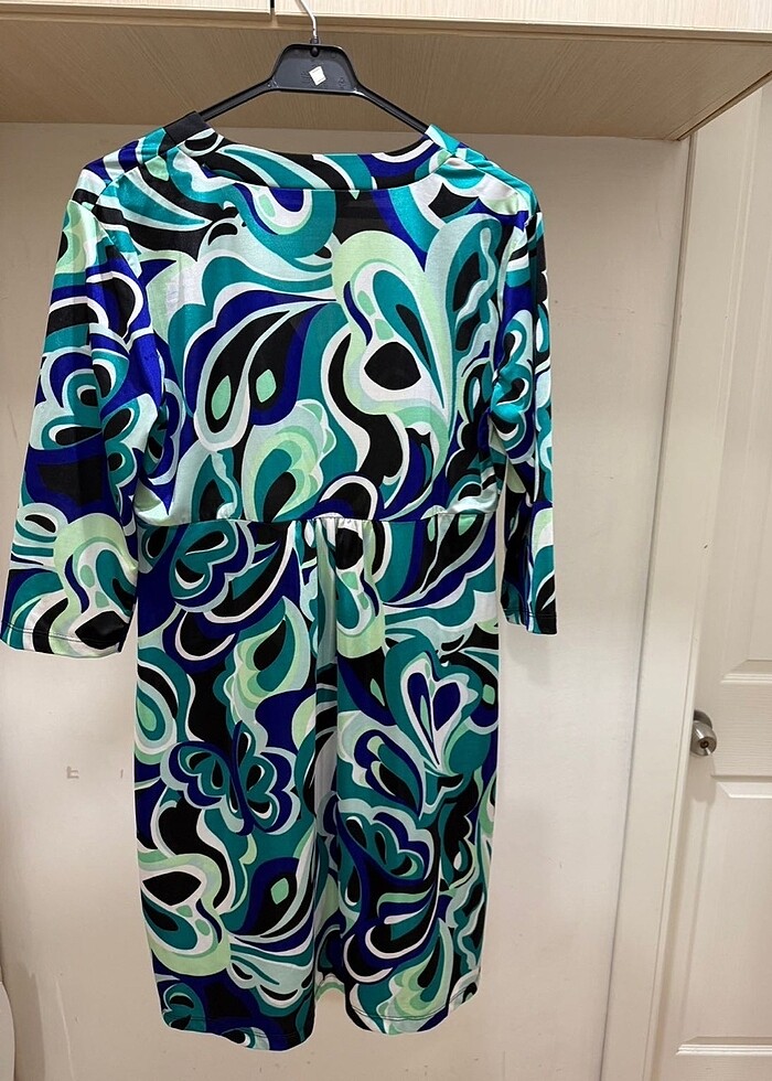 Desenli elbise - Görsel 4