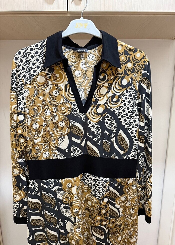 Desenli şık elbise - Görsel 3