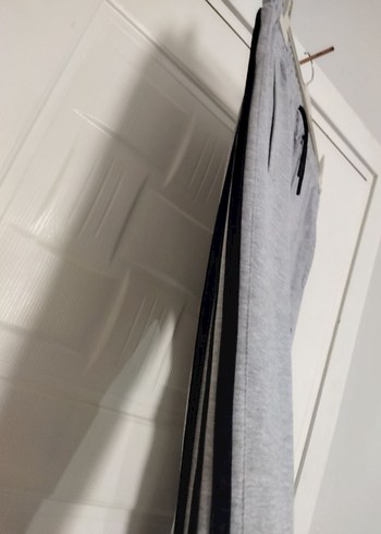 Gri Adidas erkek rahat kesim S beden eşofman altı - Görsel 17