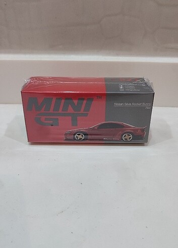 Mini Gt kapalı silvia s15
