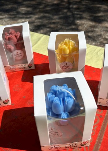 Diğer Pastel Renkli Çiçek Tasarımlı Mum