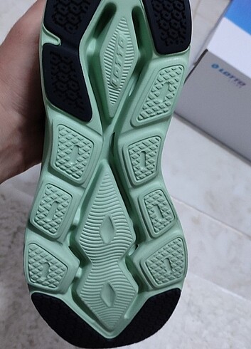 Sıfır etiketli Faturalı orijinal Lotto - Görsel 7