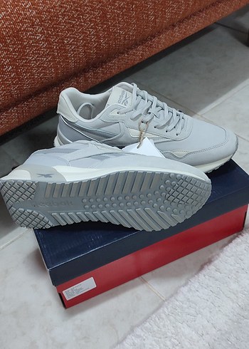 Erkek Gri Reebok Spor Ayakkabı 43 numara - Görsel 3