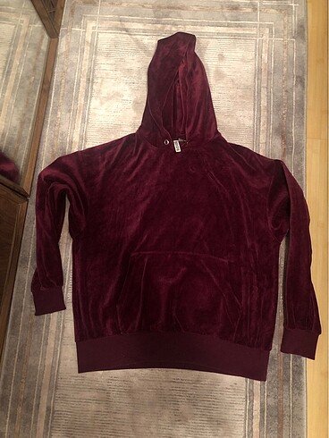 H&M sweat