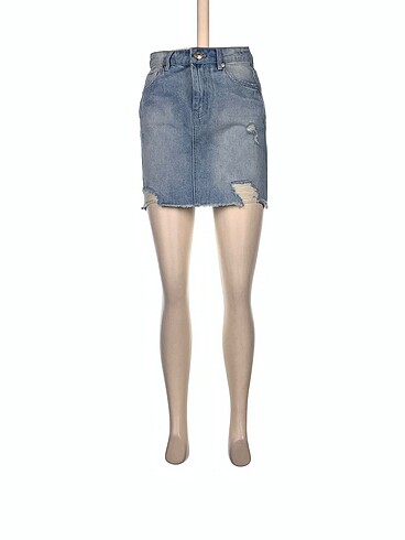 Stradivarius Mini Etek %70 İndirimli.