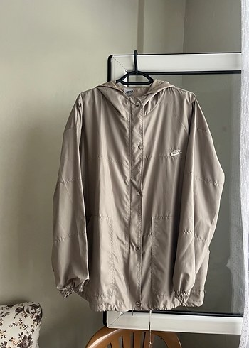 Minimalist Bej Rahat Kesim Unisex Yağmurluk