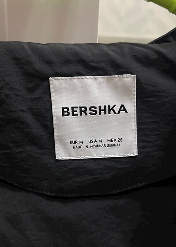 m Beden Bershka Siyah Fermuarlı Kadın Ceket