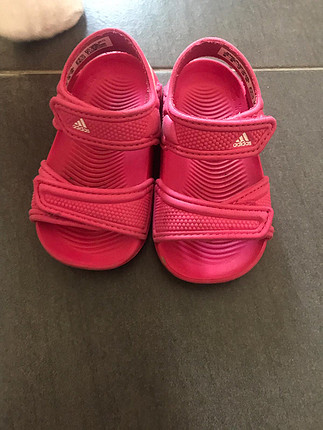 Adidas sandalet