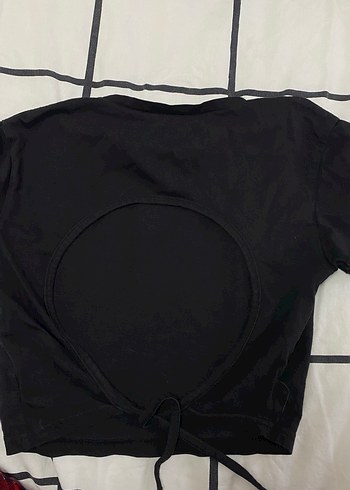Siyah Kısa Kollu Crop Top - Görsel 4