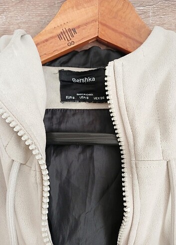 Bershka Bershka yağmurluk 