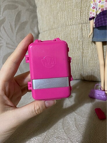  Beden Barbie bebek ve eşyaları