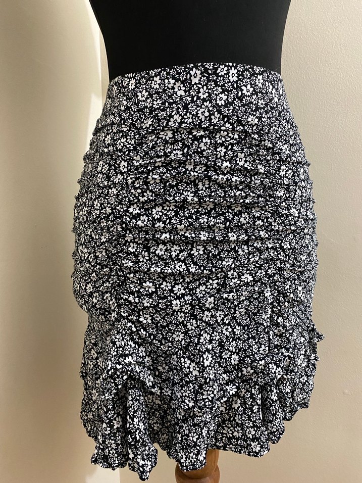 Fırfırlı Çiçekli Etek - Görsel 3