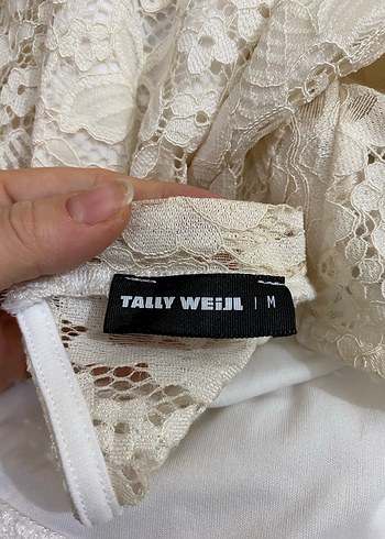 Dantel Detaylı Beyaz Yüksek Yakalı Kadın Bluz - Görsel 5