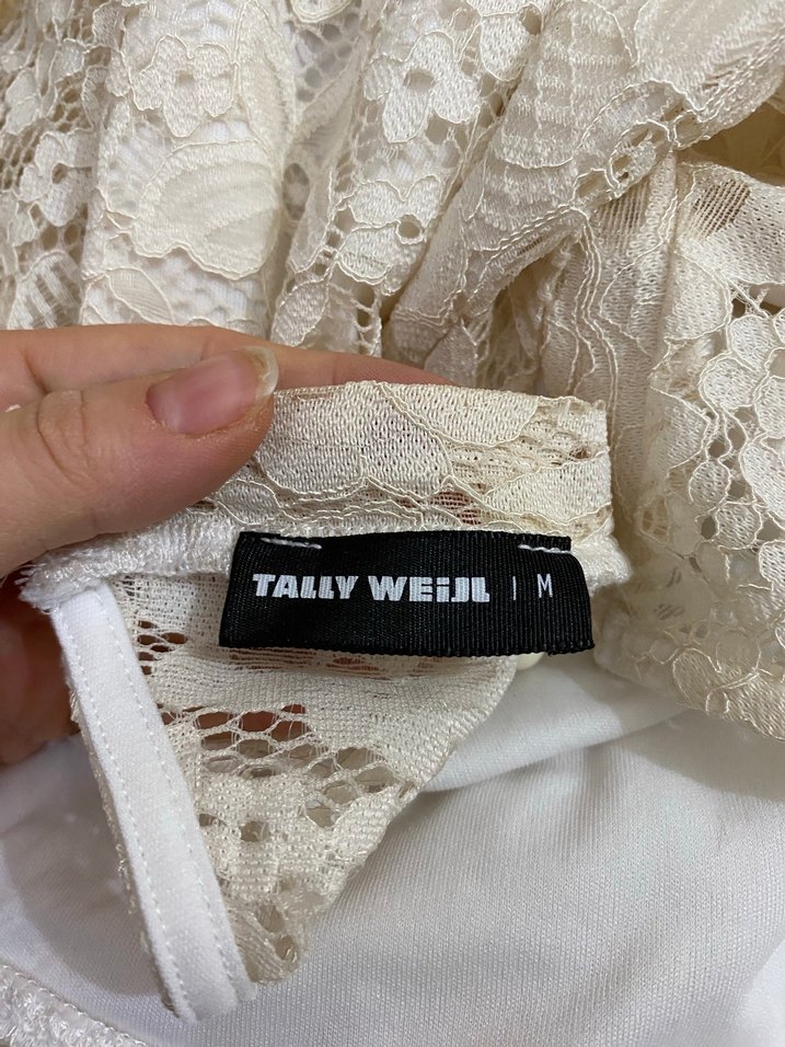 Dantel Detaylı Beyaz Yüksek Yakalı Kadın Bluz - Görsel 5