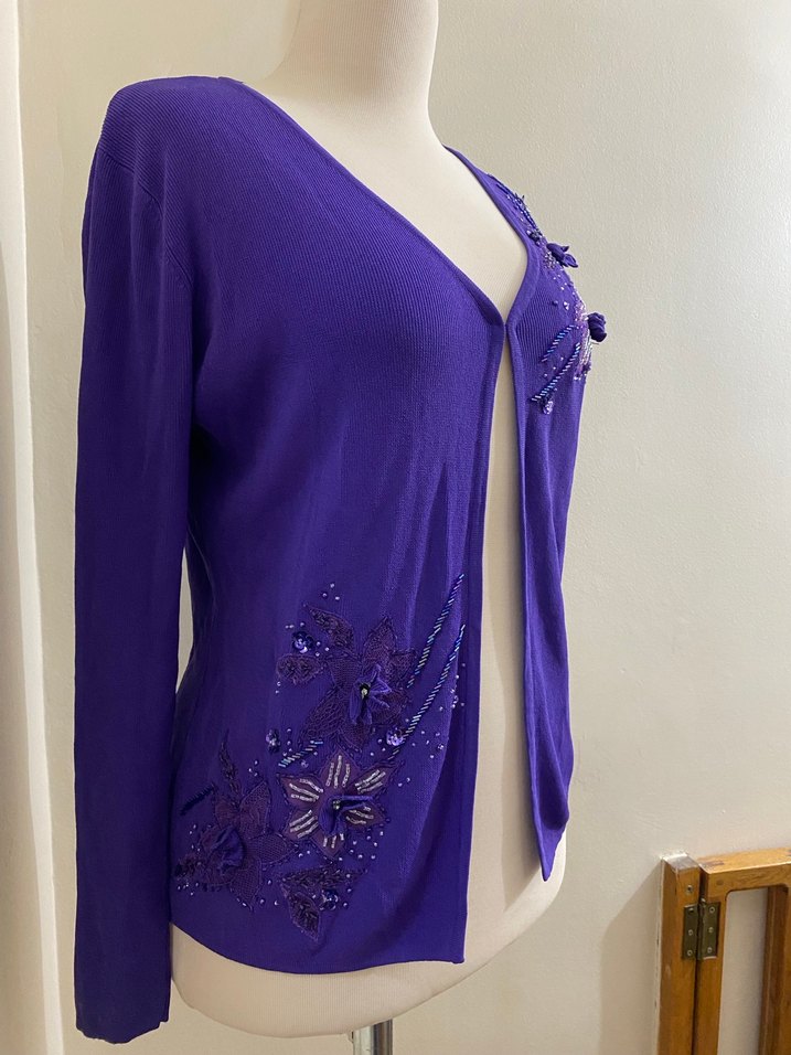 Boncuk İşlemeli Mor V Yaka Kadın Hırka - Görsel 2