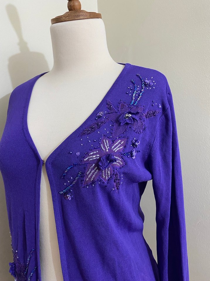 Boncuk İşlemeli Mor V Yaka Kadın Hırka - Görsel 3