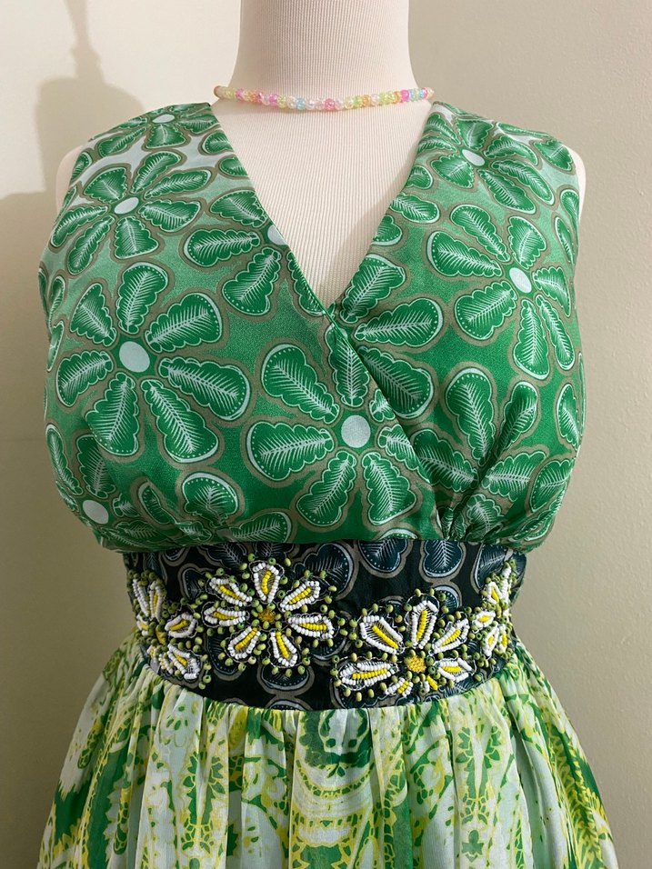 Yeşil V Yakalı Midi Bohem Elbise - Görsel 3