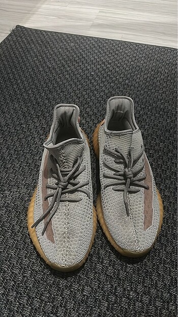 Adidas yeezy