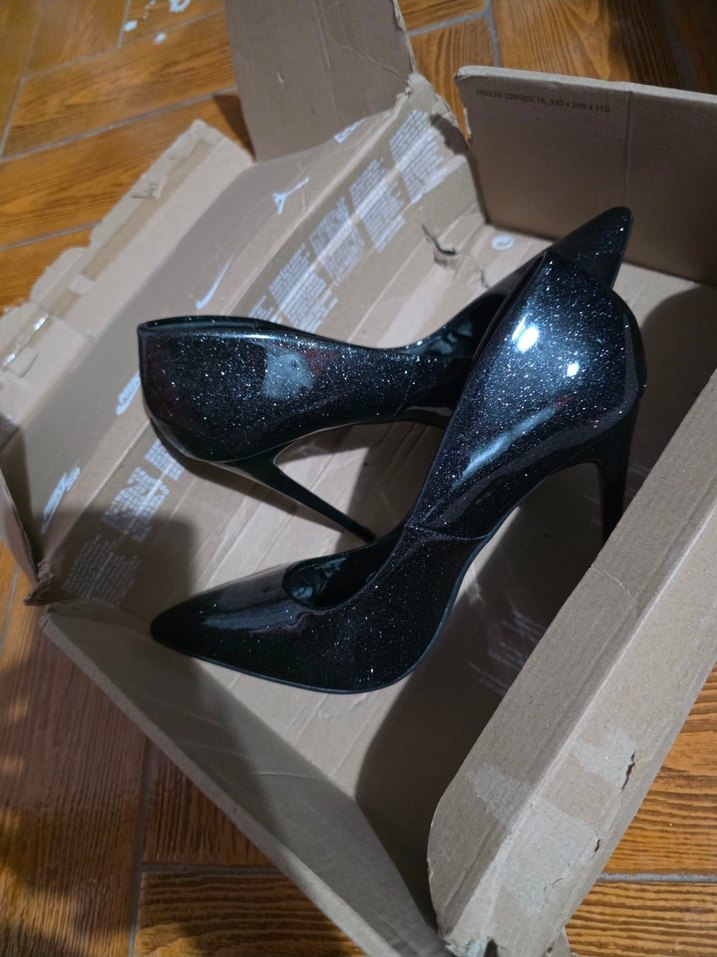 Siyah Parlak Kadın Stiletto - Görsel 2