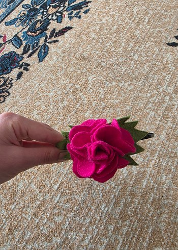 Pembe Çiçekli Fırfırlı Taç - Görsel 2