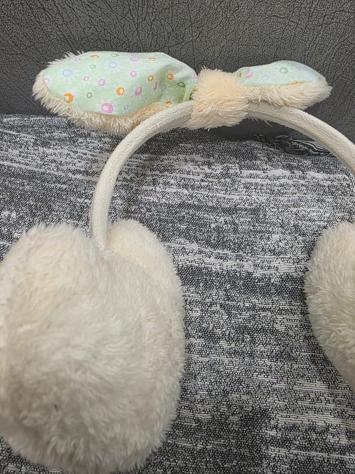 Beyaz Peluş Kulaklık Saç Bandı - Görsel 5