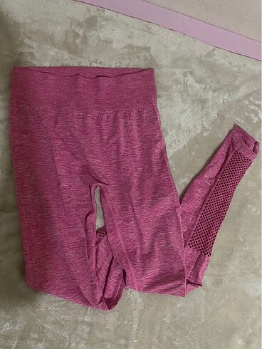 pembe tayt