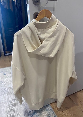 s Beden Touche Bej Yüksek Yakalı Kadın Sweatshirt