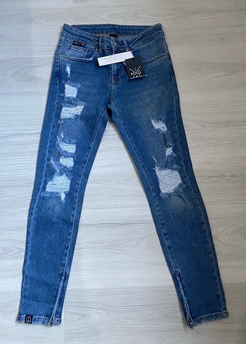 Kadın Koyu Mavi Sıkı Kesim Denim Pantolon - Görsel 4