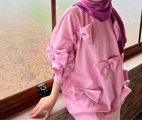 Pembe Fiyonklu tünik/sweatshirt