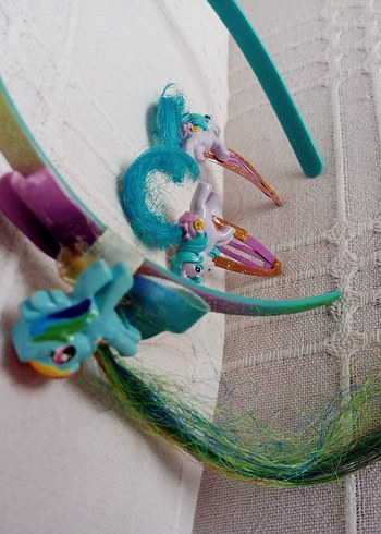 figürlü tac ve toka takimi - Görsel 2