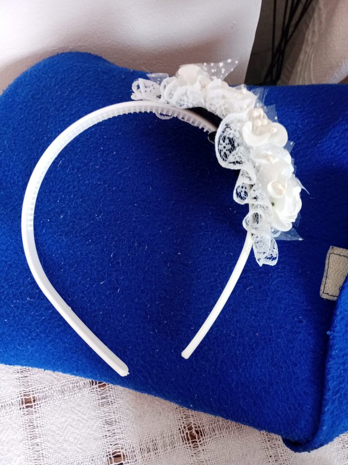 Dantel Detaylı Beyaz Çocuk Taç - Görsel 2