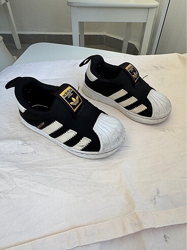 Adidas 21 numara çocuk ayakkabı