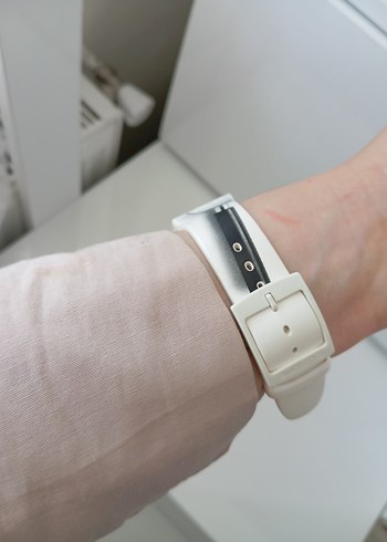 Swatch Beyaz Minimalist Kadın Kol Saati