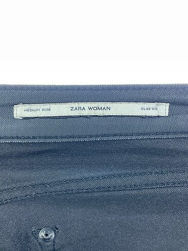 36 Beden siyah Renk Zara Jean / Kot %70 İndirimli.