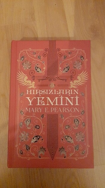  Beden MARY E. PEARSON-HIRSIZLARIN DANSI VE HIRSIZLARIN YEMINI