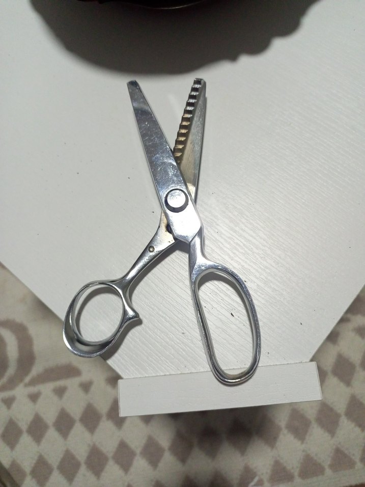 Gri Tıraş ve Düzgün Kenar Makası - Görsel 2